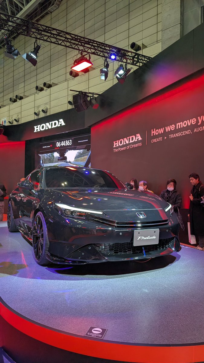 ひがし tweet media