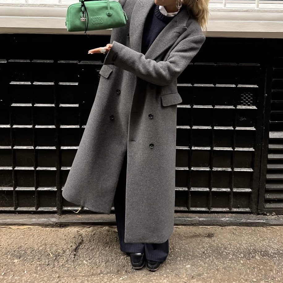 odhfashion's tweet photo. 얼죽코들을 위한 감성 그레이 코트 코디 https://t.co/3MOTHOGgUC