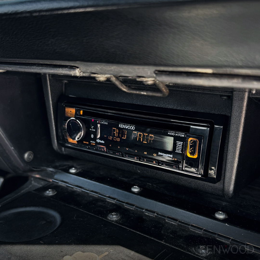 KENWOODUSA's tweet photo. 1971 Dodge Charger R/T equipped with our eXcelon KDC-X705 Receiver done by @559carstereo. π
#KenwoodUSA
#LiveConnectedDriveConnected
#kenwood #kenwoodexcelon #excelon #kenwoodcaraudio #excelonreference #kenwoodaudio #caraudio #caraudiosystem #caraudioaddicts #dodgechargerrt https://t.co/ZXVKHhB0eP