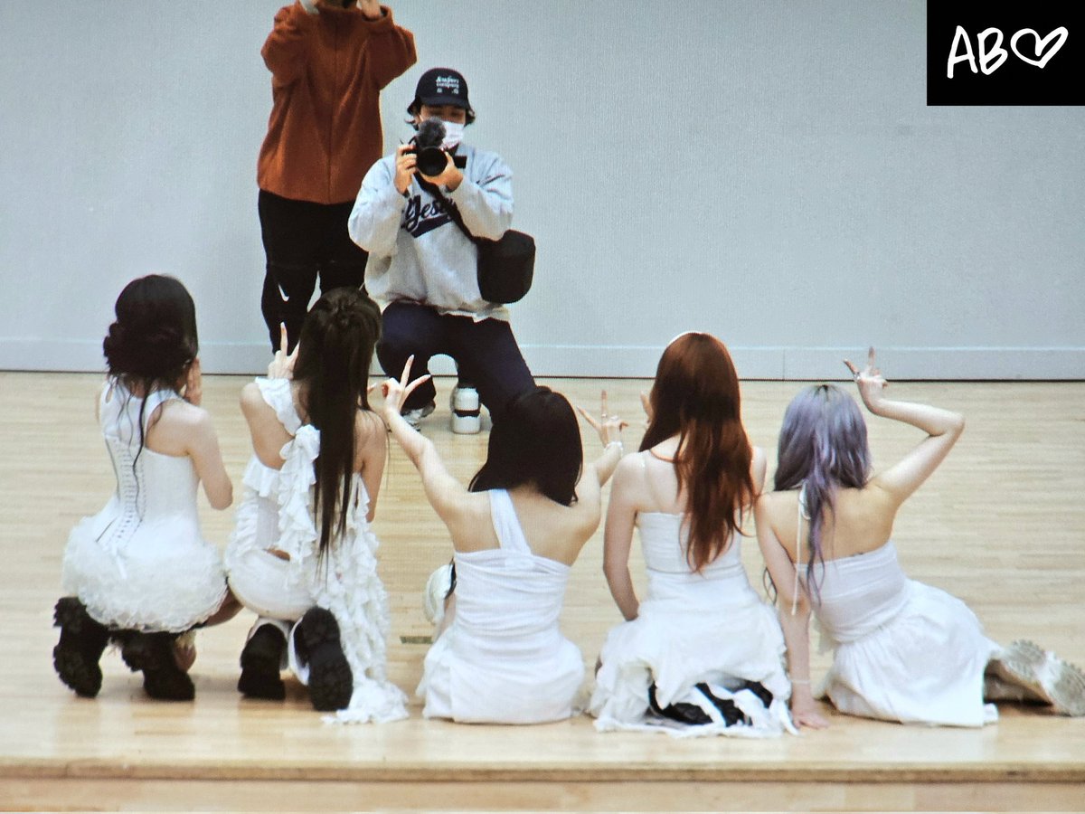 250111 미니팬미팅
#여자친구 #GFRIEND 
#소원 #예린 #은하 #유주 #신비

👍 ㅠㅠ