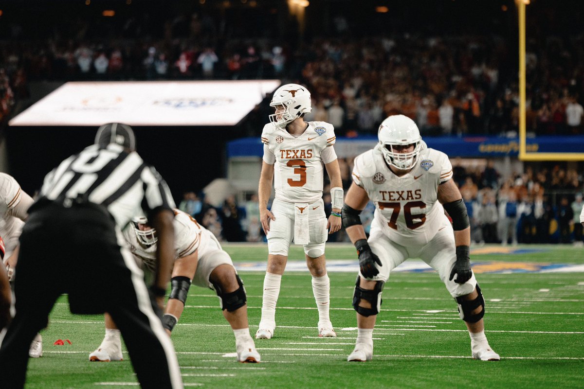 Not enough people will say it, but thank you, 3. 🤘

#HookEm