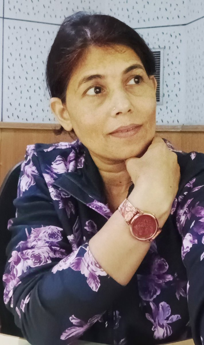 RjNavita's tweet photo. आसान नहीं है सबकी उम्मीदों पर खरा उतरना
सबको साथ लेकर चलना
दिल में मोहब्बत और नीयत साफ हो तो इतना मुश्किल भी नहीं है
--- नविता https://t.co/QNdVBe539W