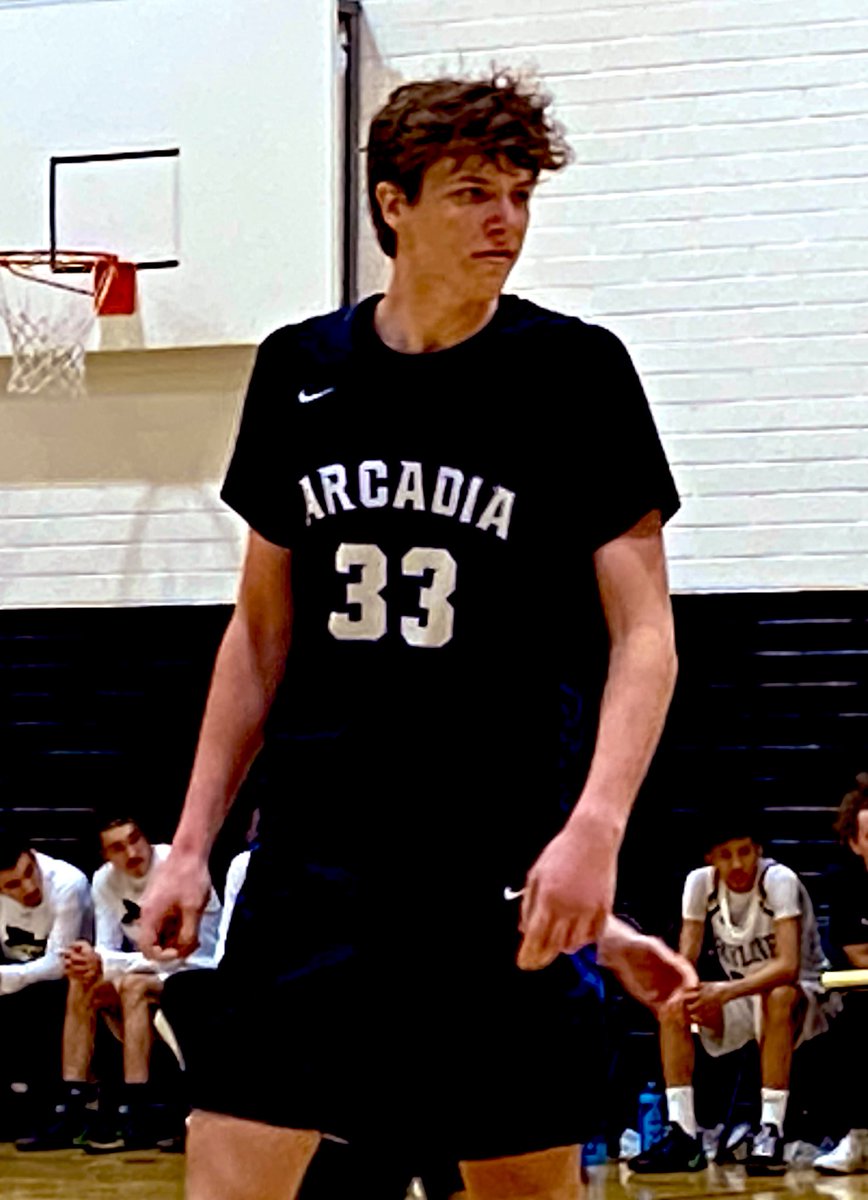 <a href="/ArcadiaHoops/">Arcadia Basketball</a> with a huge win over <a href="/wearesmhoops/">Saint Mary's Hoops</a>! The Titans big man 6-Jamison Fox, former Suns legend Jim Fox’s son will join the Dean at 9:30 on the Kevin McCabe Show! <a href="/AZSports/">Arizona Sports</a> 98.7