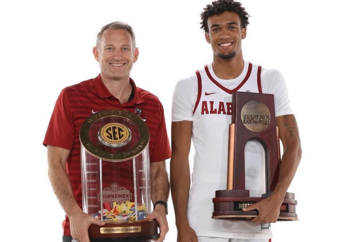 Brett Greenberg (@brettgreenberg_) on Twitter photo Another night, another pretty good stat line from Alabama basketball signee Amari Allen
43 points (62% FG)
11 rebounds
8 assists
<a href="/AshwaubenonHoop/">Ashwaubenon Boys Basketball</a> fell 83-82 against the No. 1 team in state on Friday Another night, another pretty good stat line from Alabama basketball signee Amari Allen
43 points (62% FG)
11 rebounds
8 assists
<a href="/AshwaubenonHoop/">Ashwaubenon Boys Basketball</a> fell 83-82 against the No. 1 team in state on Friday