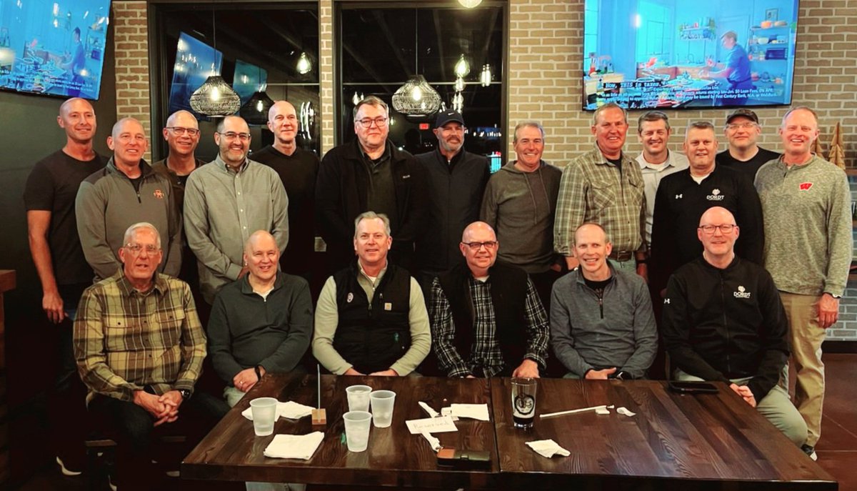 What a great night catching up with <a href="/DordtHoops/">Dordt Men’s Basketball</a> guys from the 1980's. Lot of great stories and laughs tonight. Thanks for putting it together