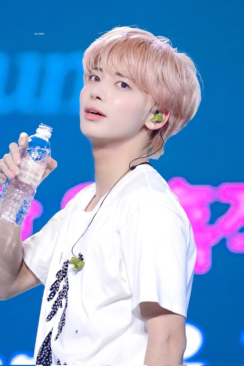 mimooa_'s tweet photo. 눈코입이 너무 이쁨 https://t.co/6spOQEIhSH