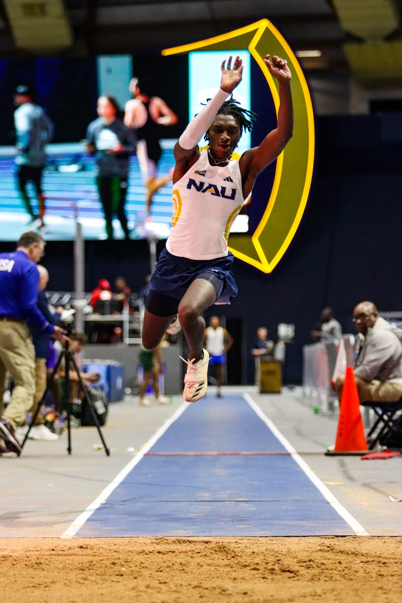 NAUTrackFieldXC's tweet image. 🪓 Men&apos;s Triple Jump Results 🪓

🥇 Sirr Butler (14.80m)
4️⃣ Jordan Netherly (13.60m)
6️⃣ Oluwatoni Adigun (12.70m)

#RaiseTheFlag | #BigSkyTF