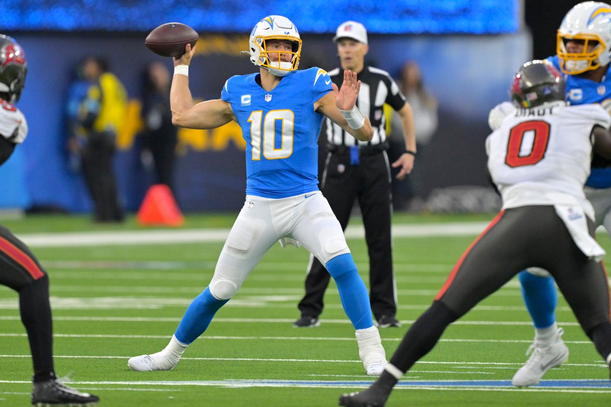 NFL WILD CARD PLAY 🃏🏈

Justin Herbert Under 0.5 Int -140 🔥
(More of a gut play than anything else considering he has only thrown THREE on the year, THREE!!)

#PlayerProps #NFLPlayoffs #GamblingTwitter #PrizePicks #UnderdogFantasy #NFLPlayerProps