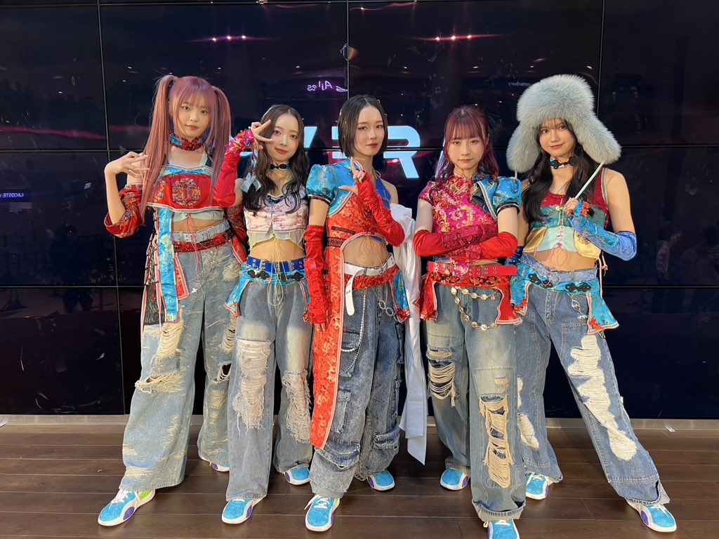 Gg_QAfxbQAAdeM9?format=jpg&name=medium