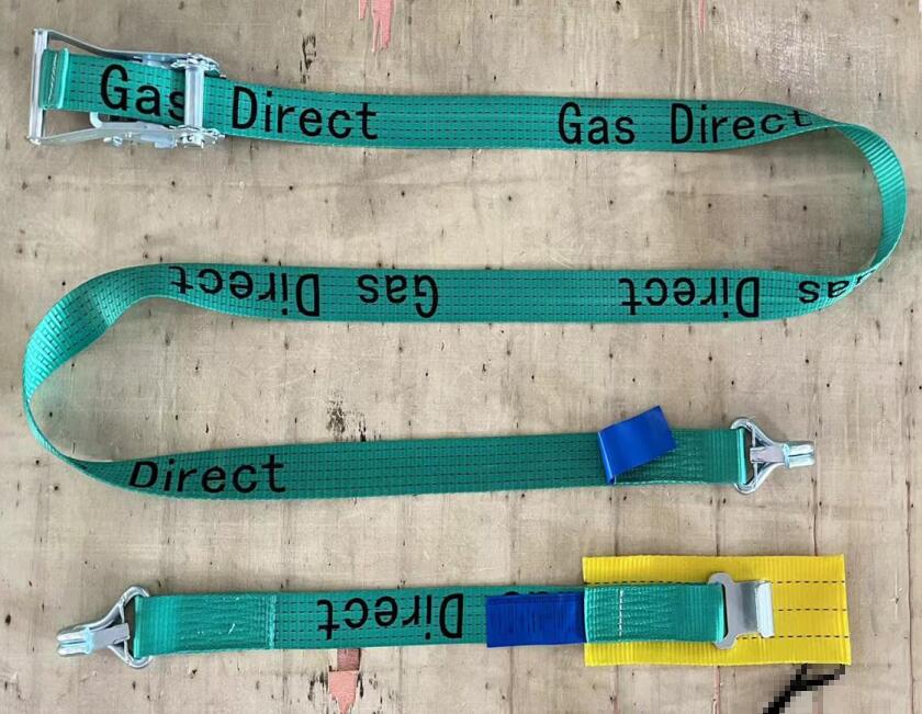 Tire strap with a webbing pad

#cartiedown #wheelstrap