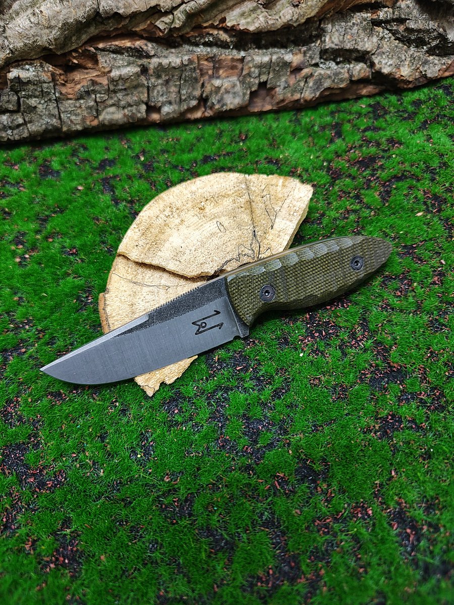 Motto_Knives's tweet image. STAL: Sleipner 
TWARDOŚĆ: 60 HRC 
DŁUGOŚĆ CAŁKOWITA: 18cm
DŁUGOŚĆ OSTRZA: 9cm
SZEROKOŚĆ: 3cm
GRUBOŚĆ: 4,2 mm 
RĘKOJEŚĆ:Ekarta-olive
POCHWA:Kydex 
#diy #diyproject #handmade #survival #knife #knifemaking #bushcraft #edc #outdoor #camp #camping #nature #blade #wildlife #survival
