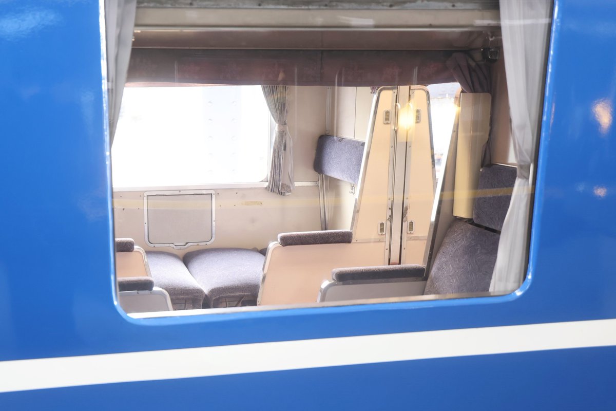 keiichifukuoka's tweet photo. 2025年1月4日(土)
#京都鉄道博物館 #トワイライトプラザ
#EF58形 #EF81形 #EF65形 #電気機関車
#トワイライトエクスプレス
#寝台特急日本海
Saturday, January 4, 2025
#KyotoRailwayMuseum
#TwilightPlaza
#EF58 #EF81 #EF65
#ElectricLocomotives
#TwilightExpress https://t.co/2ZwWxevLGE