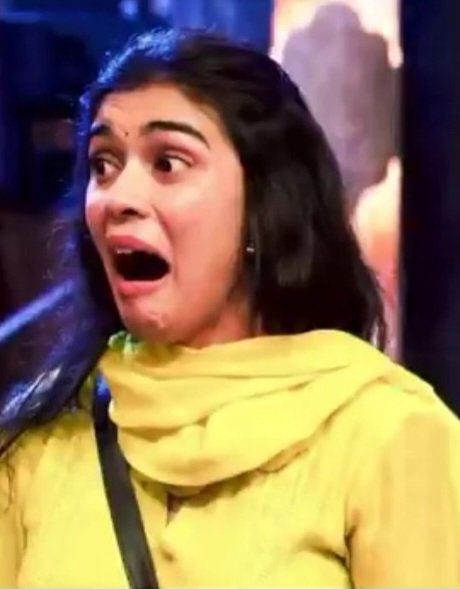 baskarpaglii's tweet photo. Okay so now Im super Duper excited to see Ewsha's BB journey video😌.

Yaar biggboss Yaha paar cheating maar kar dena,duration atleast  30min+ rakhna🫠

#Biggboss18 #EishaSingh #ChahatPanday #KaranveerMehra #VivianDsena #AvinashMishra #RajataDalal #ChumDarang https://t.co/bK66RnlKPl