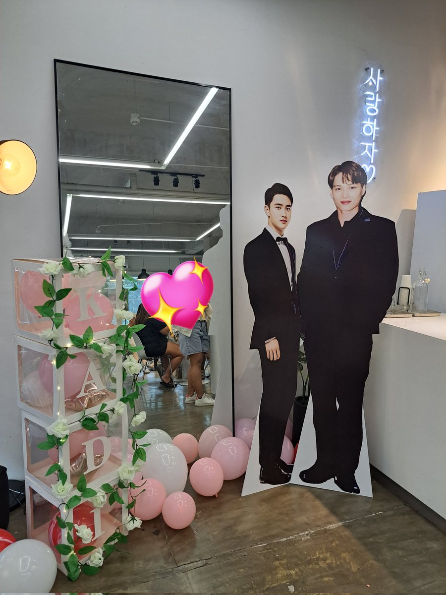 intokaisooism's tweet photo. so married 🐻 💖 🐧

#IntoKaisooWorld
#112Loves114 https://t.co/UdXVjeIKaq