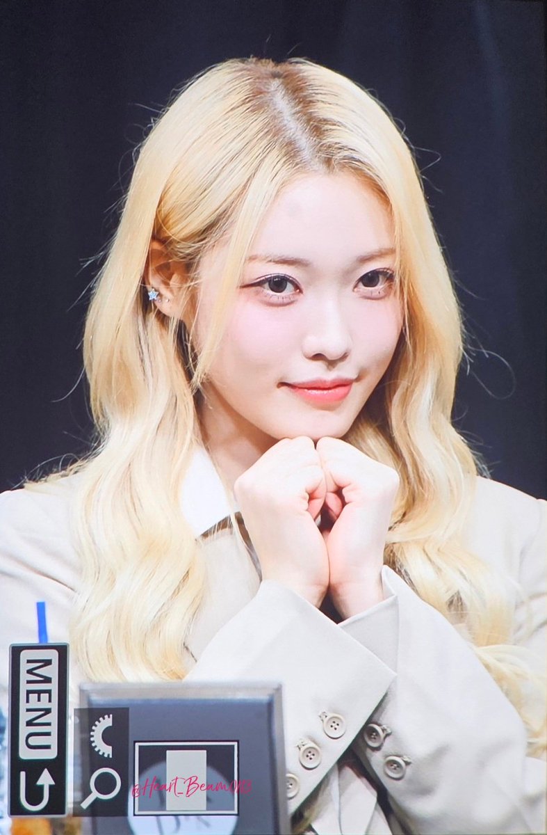 20250111 시즌그리팅 프리뷰

#빌리 #하람 #Billlie #Haram

<a href="/Billlieofficial/">Billlieofficial</a>