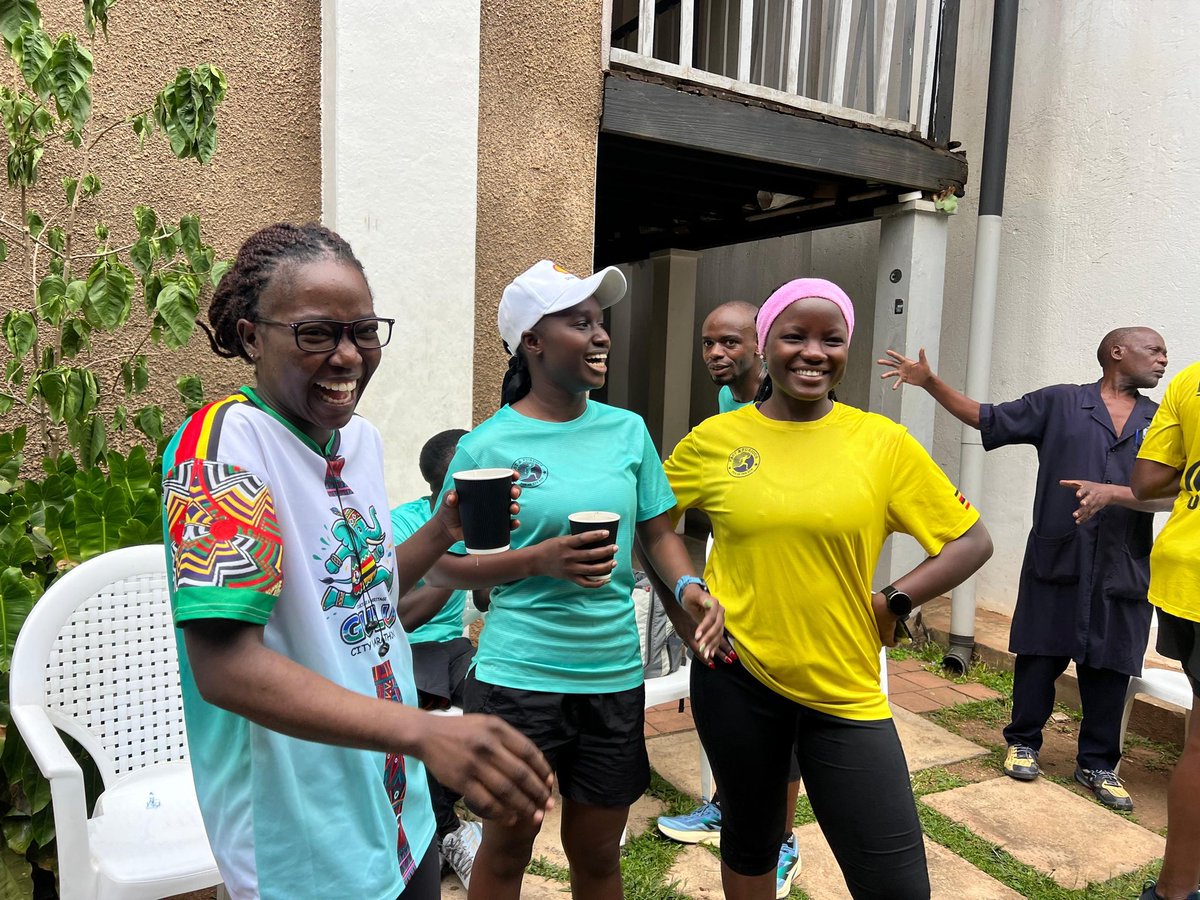 FastnFurious40's tweet image. All the people come see we!
#saturdaycommunion
#yooleng
#funontherun