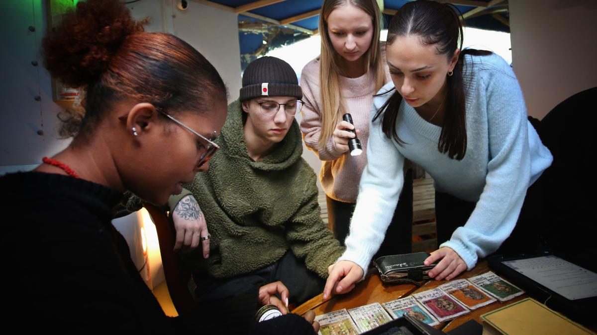 WELT (@welt) on Twitter photo Ein Escape-Room im Kampf gegen Antisemitismus to.welt.de/EuUAbWq Ein Escape-Room im Kampf gegen Antisemitismus to.welt.de/EuUAbWq