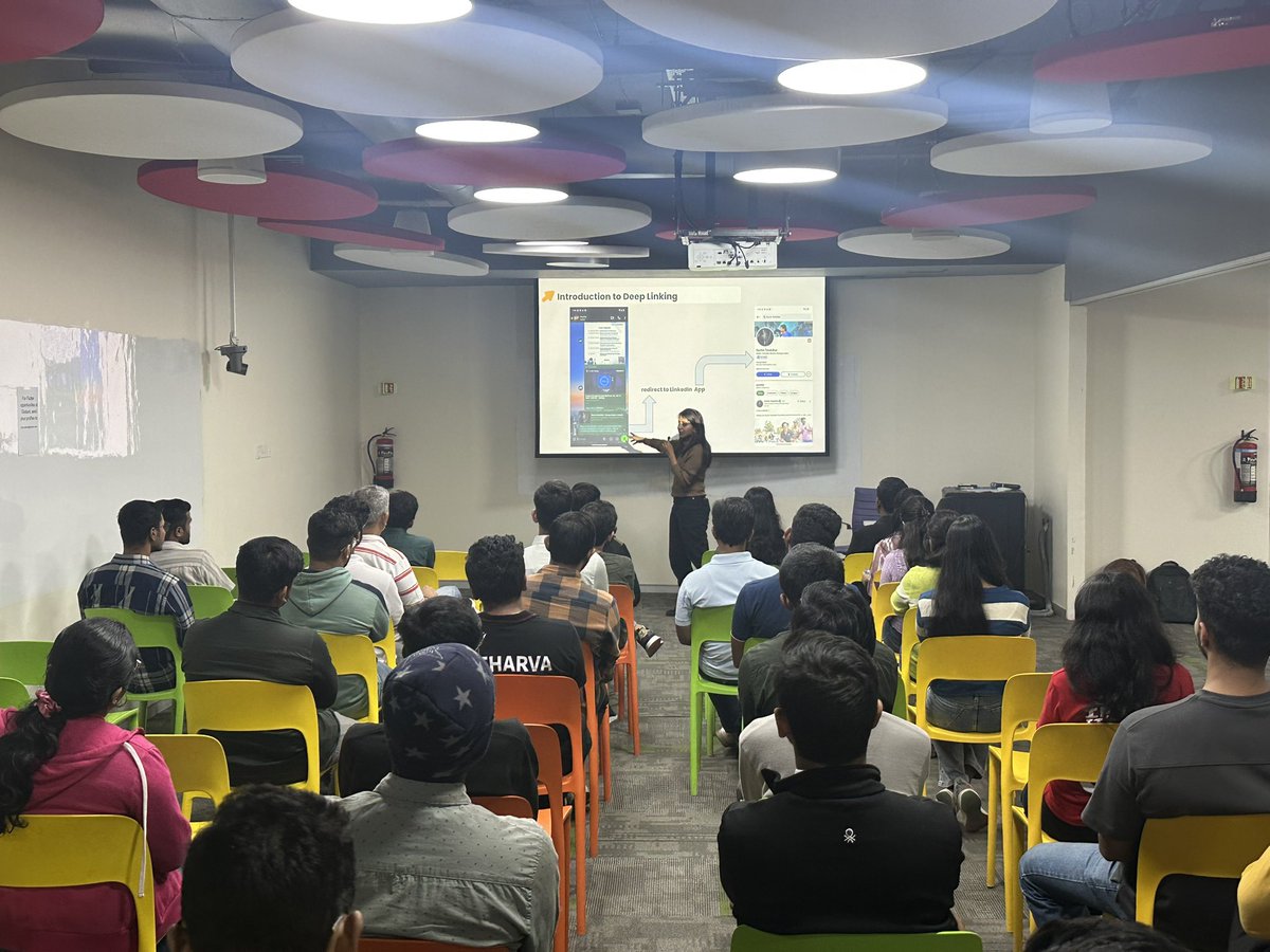 flutterpune's tweet image. We have Harsha Tambey speaking on Deep Linking in Flutter for Production Env 

#flutterInProduction #flutter #dart 
@FlutterDev