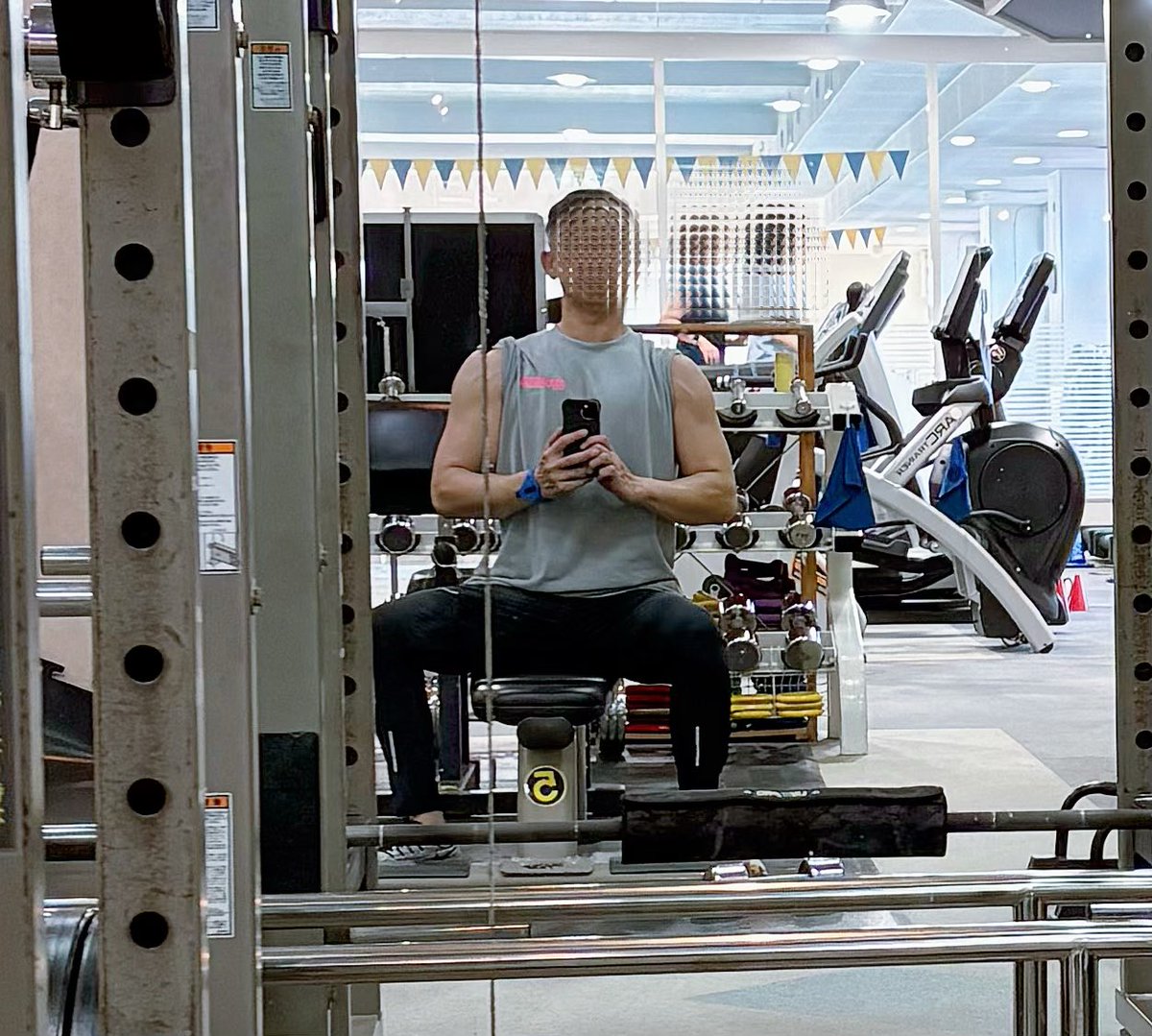 今日も胸肩トレーニング
正月太り😵