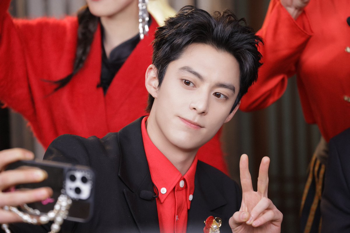 250111 #DylanWang studio updates for #WangHedi Tmall Lucky New Year Ambassador livestream 3/3

#GuardiansOfTheDafeng