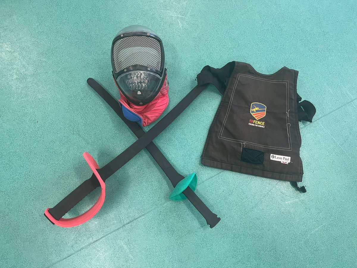 Nayland children had an exciting return to school with a fencing lesson from Fit Fence. There are many more exciting opportunities planned for the new term, happy new year!