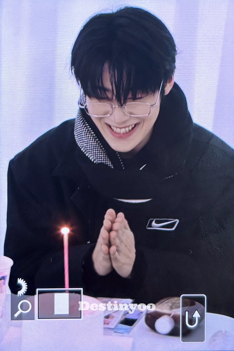 Destinyoo_11's tweet photo. 250111

용하야 생일축하해🎂
와줘서 고미워요🥺

#유용하 #YOOYONGHA #ヨンハ
#위아이 #WEi https://t.co/9Ae3QwgKF7