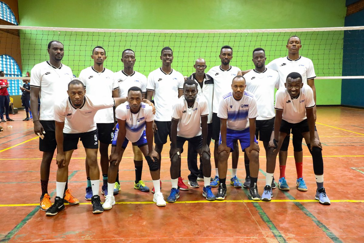 statisticsRW's tweet photo. NISR yatsinze ejo @Rwandamigration seti 3-2 muri Volleyball 🏐. 
Migration yabanje gutsinda seti 2-0, Ababarurishamibare bakora #remontada ikomeye barazishyura. 
Ni mu mikino ya 1/2 ihuza abakozi mu bigo bitandukanye.

Umukino wo kwishyura ni tariki 17 uku kwezi.

@ivanmurenzi https://t.co/UiY7c1wAaJ