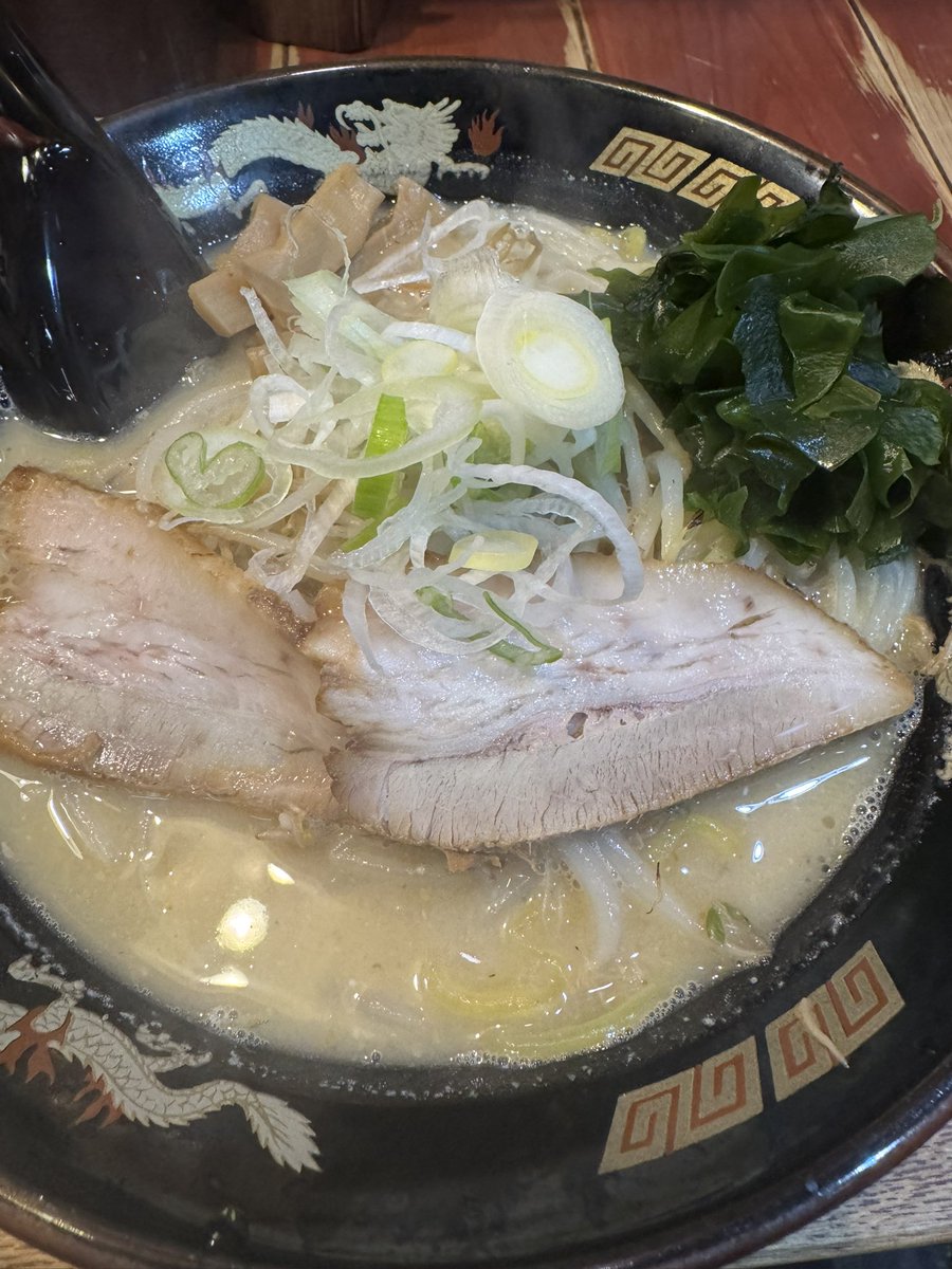 夜中の麺活ご報告🍜

あまりの寒さに
ひむろの味噌ラーメンで
身体を温めてしまいました…

遅くまで開けてくれて
ありがとうございます😭✨

#麺活 #ひむろ #役者