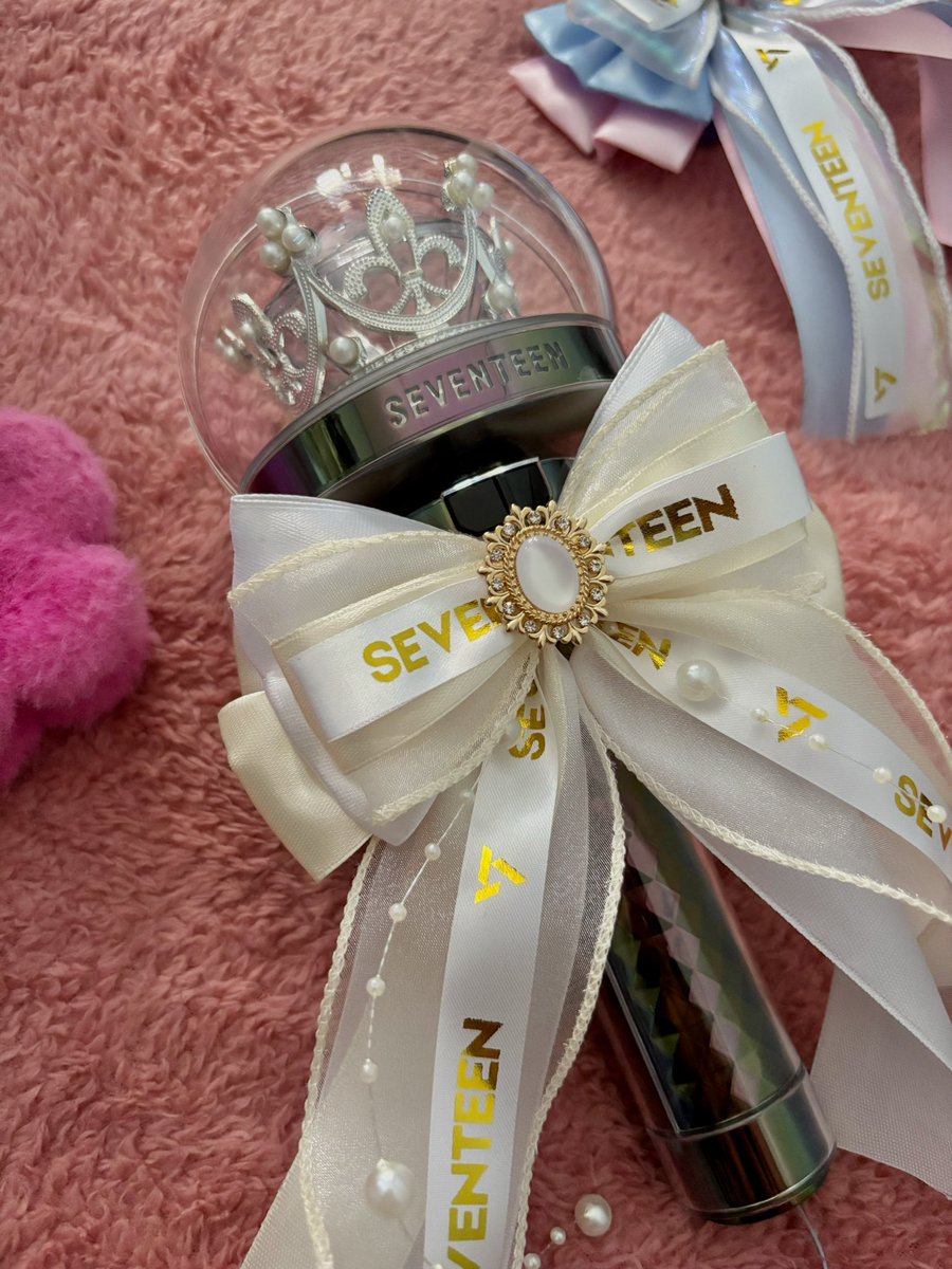 lattew0n's tweet photo. ꒰ 💌 #shynmails ! ꒱
my QUEEN is readyyy 🤍👑
thank you for this @handeeworks 🎀 #beanieproof https://t.co/rBHLRa5BjB