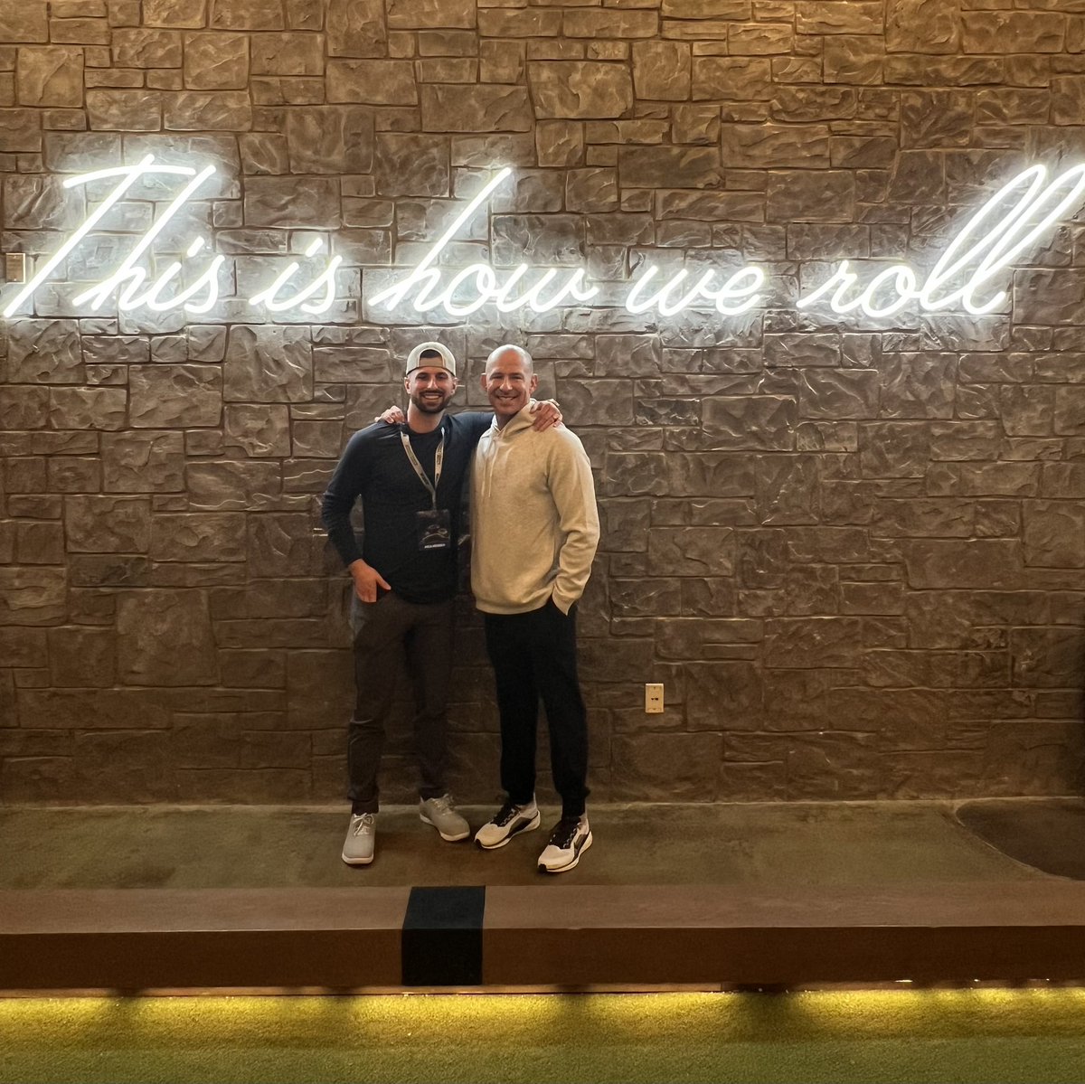 FHSEAGLES1's tweet image. Father/Son @ Coaches Convention!
😎👊💪