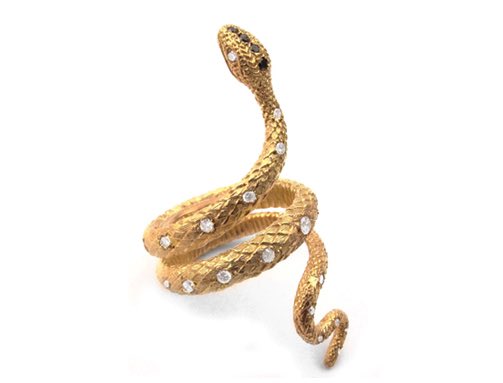firstorderjewel's tweet photo. SofferAri Jewelry
ソファーアリ日本代理店
Diamond Back Snake Ring in 18K Gold with Diamonds
https://t.co/kLrZkEPiG2
Snake Ring
スネークリング
https://t.co/KS0Cmt5BlB
#sofferari #蛇 #silver925 #sofferarijewelry #ring #firstorderjewelry #ソファーアリ日本代理店 #silverjewelry #silverjewellry #jewelry #gold #snake #fashionjewelry #luxurystyle #luxurylifestyle #ゴールドアクセサリー #accessories #指輪 #jewelrystyle #fashionjewellery #代官山 #ファーストオーダージュエリー #silveraccessory #luxurystreetwear #シルバージュエリー #ラグジュアリー #リング