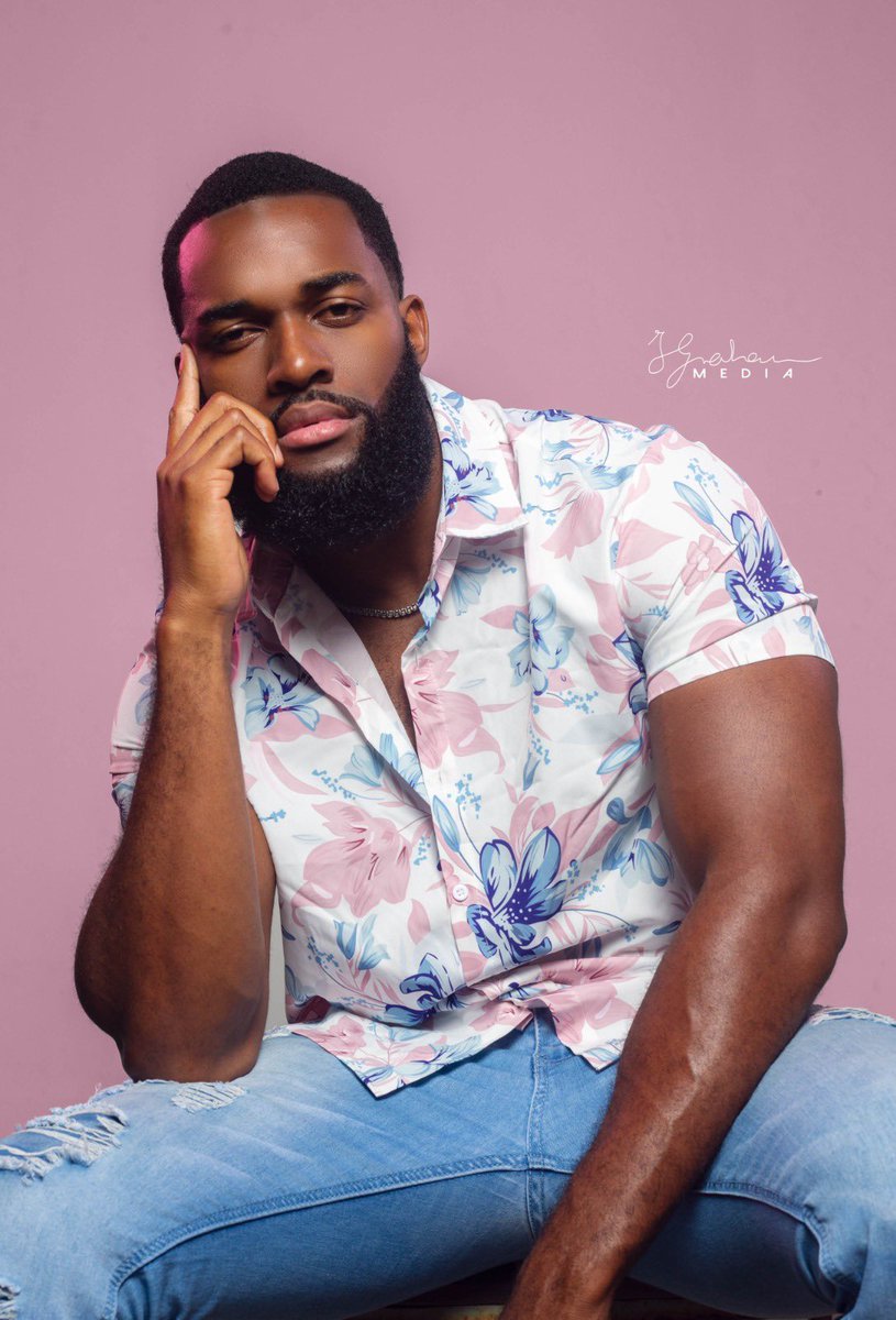 Confidence isn’t thinking you’re better than everyone else. It’s realizing you have no reason to compare yourself to anyone else.