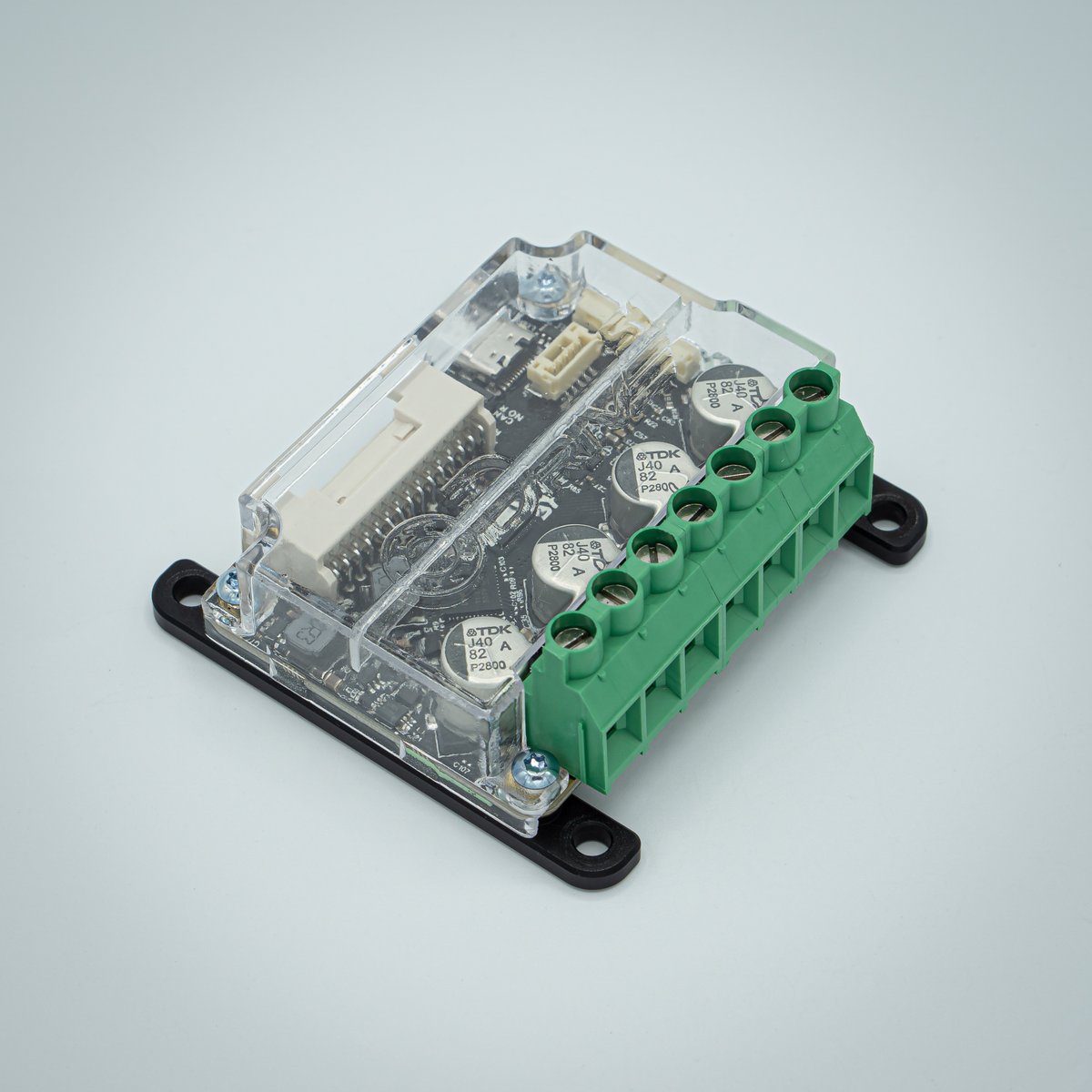 The ODrive S1 has a sleek, functional enclosure that not only looks great but also offers excellent protection for your motor controller!

Check it out on our web shop!

#ODrive #Robotics