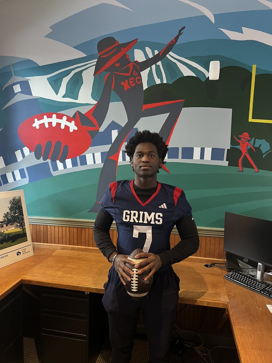 jonathan_sadia's tweet photo. Blessed to receive an offer from New England college! @gaudette54 @Coach_KKelly https://t.co/YAPPbEiqwF