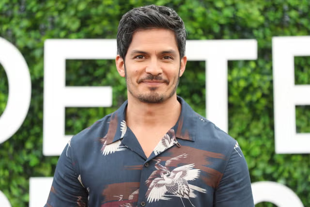 JuanC_Rdgz's tweet photo. 📺 Happy Birthday Nicholas Gonzalez 🎂📺
#NicholasGonzalez #TheFlash #DanteRamon #Rupture #Savitar #HappyBirthdayNicholasGonzalez https://t.co/CcluJVVaLJ
