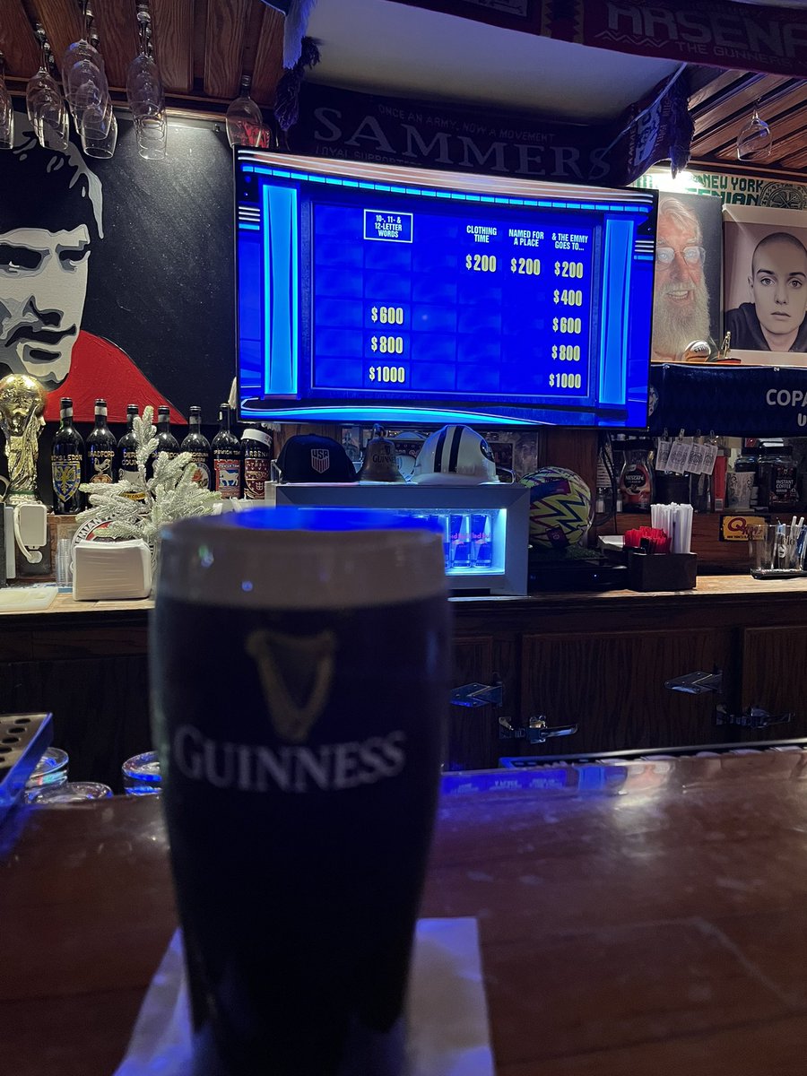 irishStout5's tweet photo. Volume-on Jeopardy at Mulligan’s is just one more reason to love this place https://t.co/FGrBHBZuUb