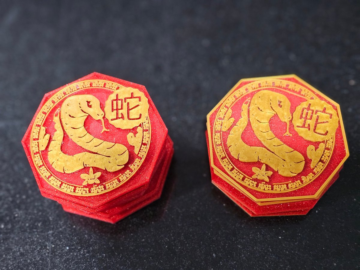 makeitmodit3d's tweet image. Two styles red/gold magnets.
Three styles black &amp;amp; silver magnets

Same 3 styles black &amp;amp; silver lithopane cards (which i cant tag, ruins the efffect)