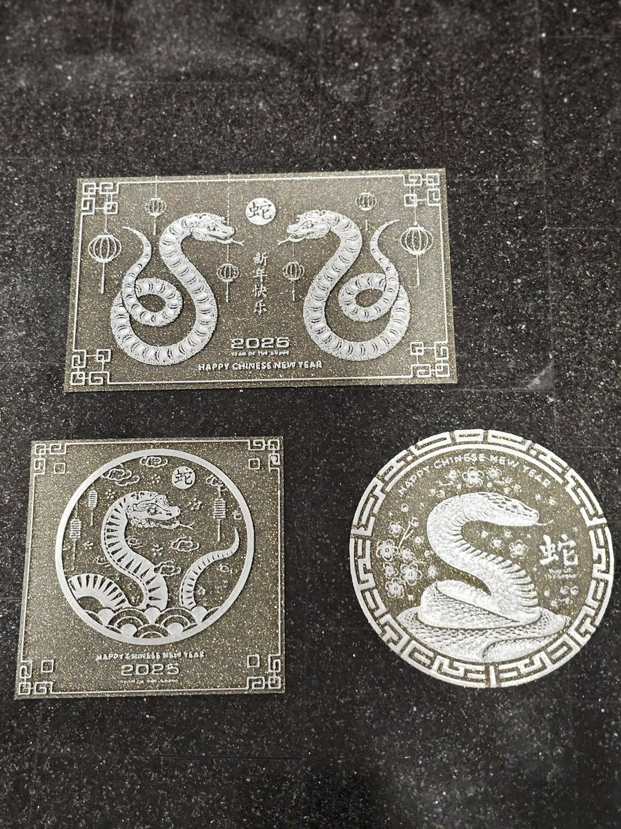 makeitmodit3d's tweet image. Two styles red/gold magnets.
Three styles black &amp;amp; silver magnets

Same 3 styles black &amp;amp; silver lithopane cards (which i cant tag, ruins the efffect)