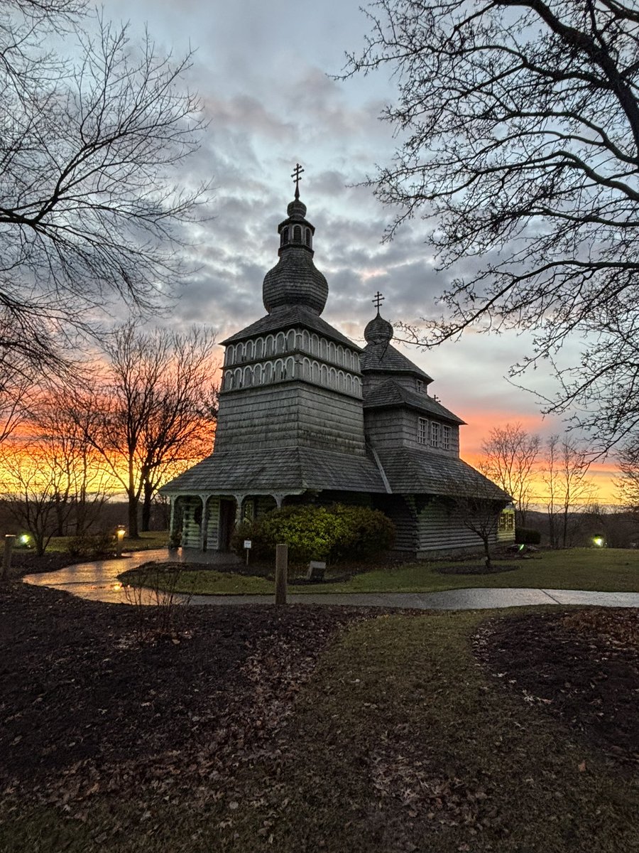 GCUofUSA's tweet photo. This is the St. Nicholas Chapel, on the other side of the Home Office parking lot. Sometimes it’s a lot to breathe in how magnificent it is. https://t.co/rADAw6igma