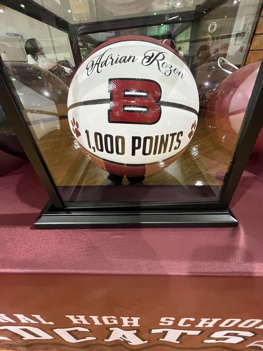 BectonAthletics's tweet image. Congratulations Senior Adrian Rozon  hitting his 1,🏀🏀🏀 Career Point at tonight's game. 🐾 🅱️  #BectonAthletics #BectonsBest #BectonWildcats #1000PointClub
@NJICathletics 
@VarsityAces 
@BectonHS