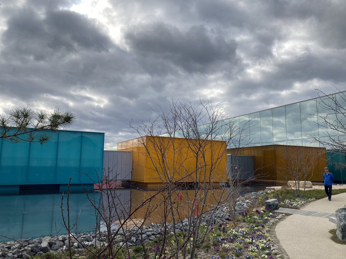 tinyryosuke's tweet image. A Happy New Year 2025

#下瀬美術館