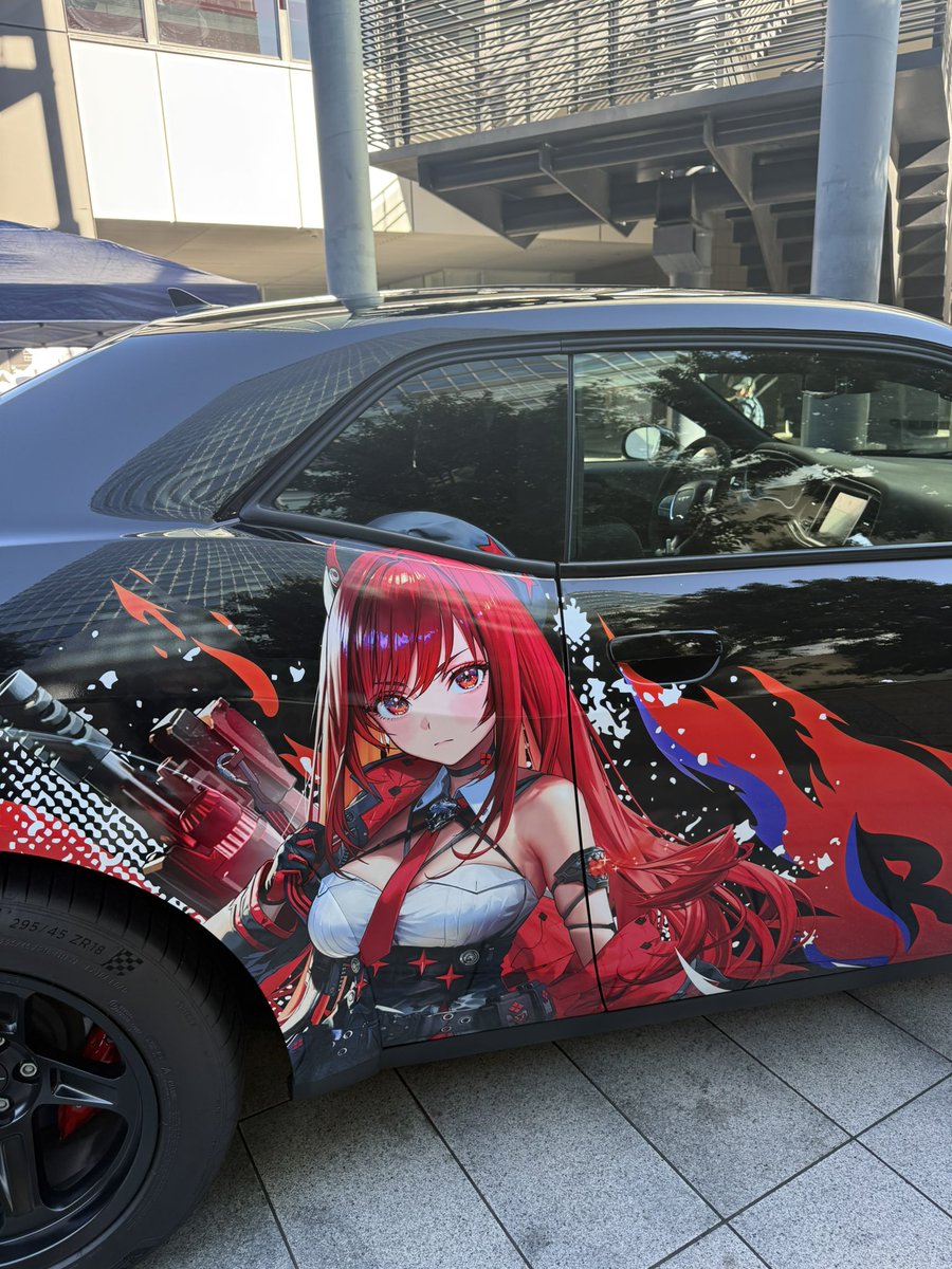 Kevimon23's tweet image. かっこよすぎ！！！！
#梶田のNIKKE痛車 #DearRapi