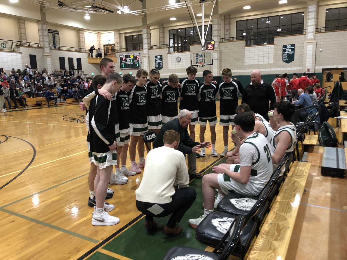 Marshfield Athletics tweet media