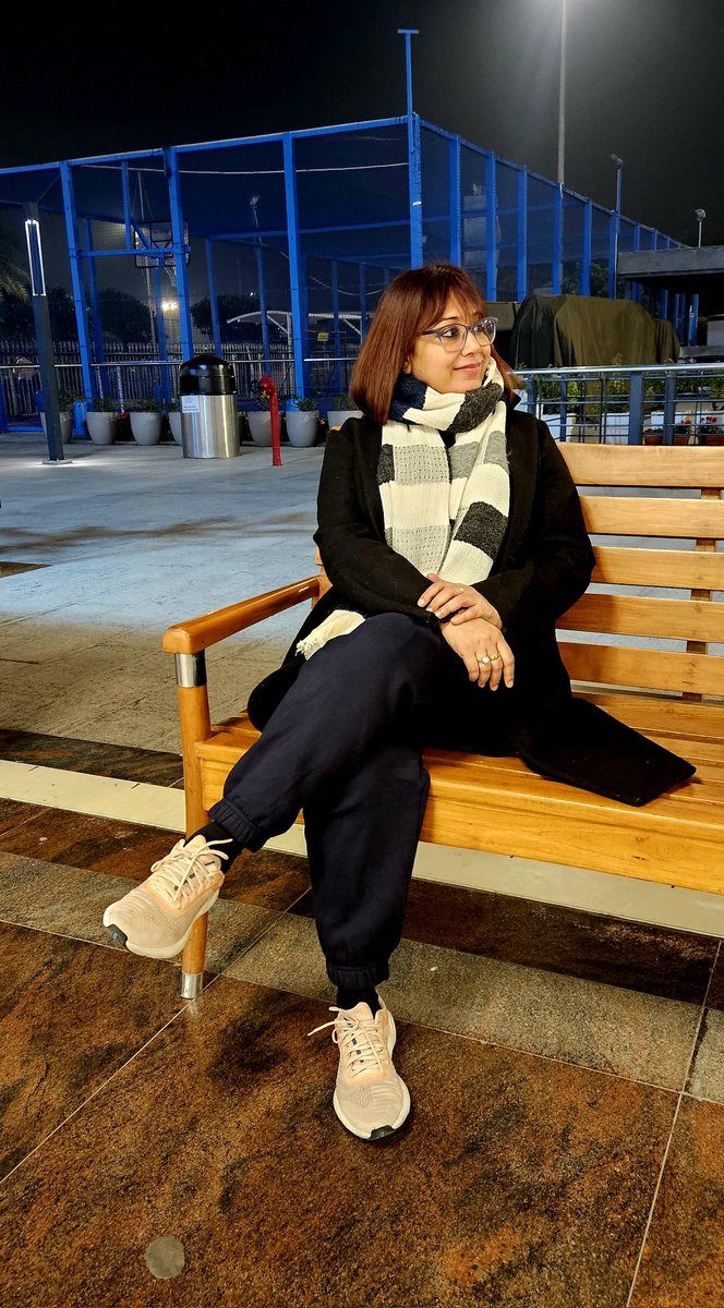 sujatavidu's tweet image. Mood Board: Reflective, Optimistic and Cheerful

A friend clicked these pics while we waited for another one to join us...
#mood #January2025 #reflective