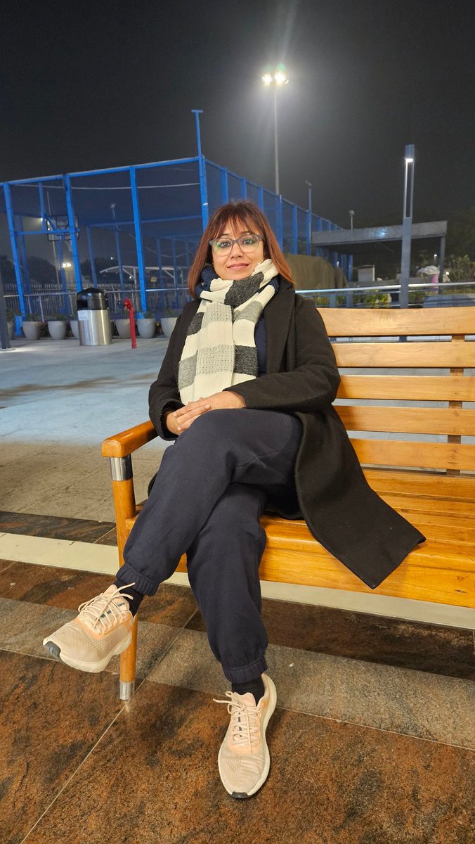 sujatavidu's tweet image. Mood Board: Reflective, Optimistic and Cheerful

A friend clicked these pics while we waited for another one to join us...
#mood #January2025 #reflective