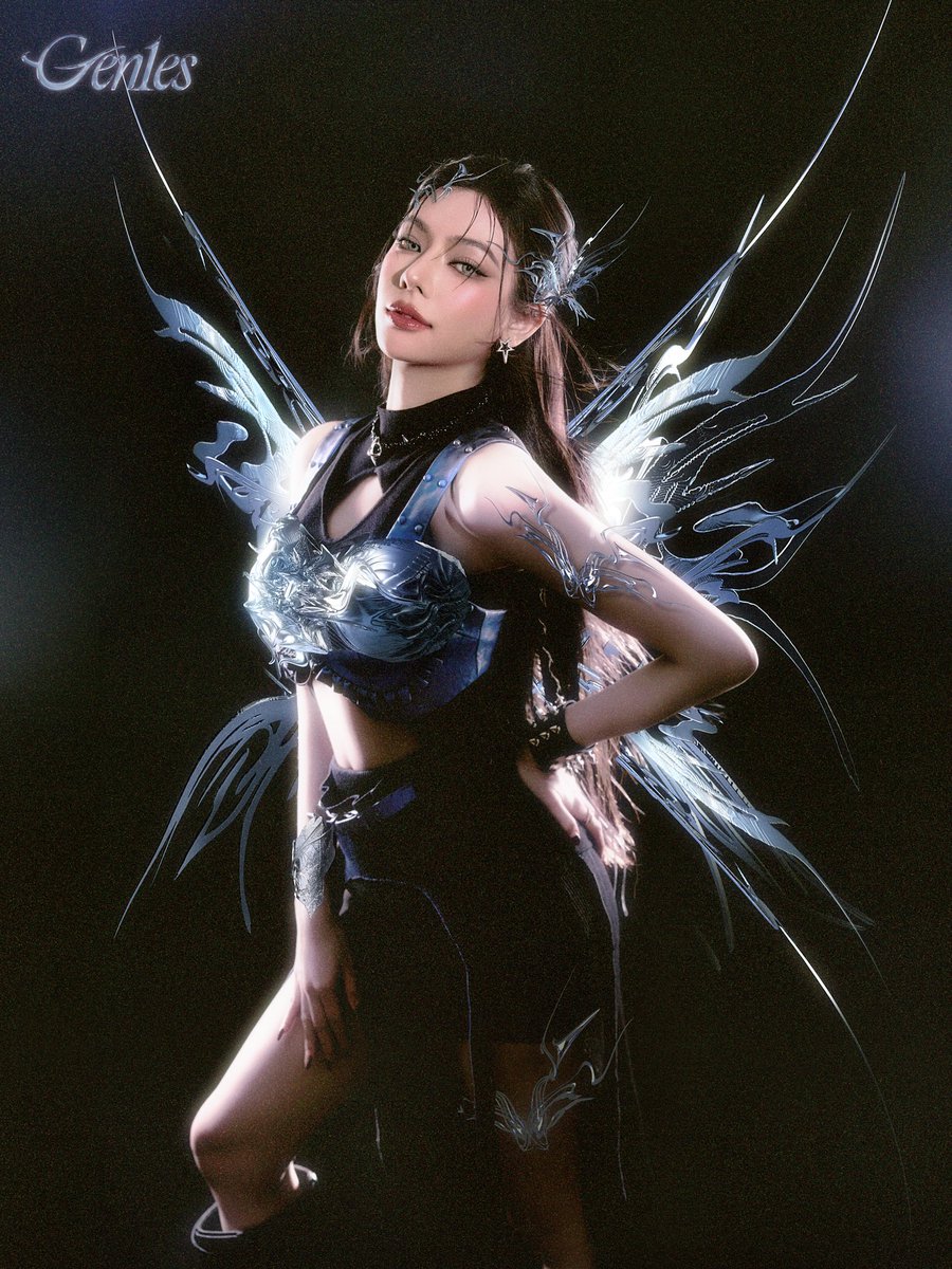 Welcome To #Gen1es Paracosm🩶🤍
Girl is flapping magic wings
W1NGs feel flipped🦋
Cynosure of all eyes
Please shine forever🪩
#Pailiu