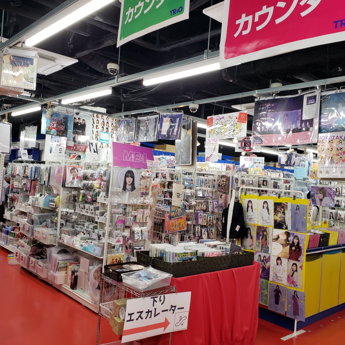 Aaanieee☆様　ご成約ページ　3点セット 木曜日☀ 20時30分迄営業。 買取り対応原則18時迄…各種サイン入り公式