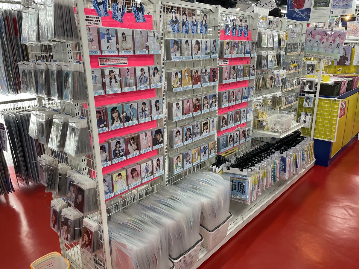 Aaanieee☆様　ご成約ページ　3点セット 本日も20時30分迄営業。買取り18時迄対応🎉 (各種サイン入り公式写真