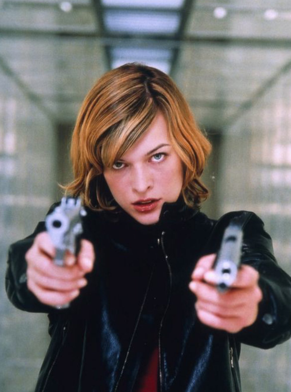 エル　ミラジョヴォヴィッチ Milla Jovovich — The Movie Database (TMDB)