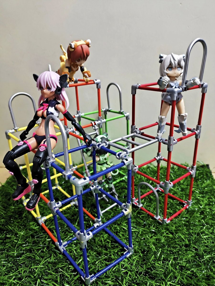arexbbx's tweet photo. 公園レクリエーション施設
#DESKTOPARMY #デスクトップアーミー
#楽しく玩具撮影会 
#30MS https://t.co/Bi1Qnf9L0J